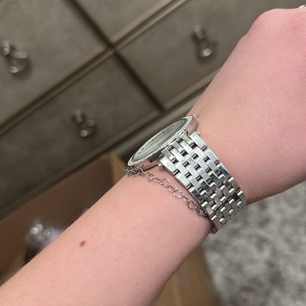 Silver Michael Kors watch. - Picture 7 of 7